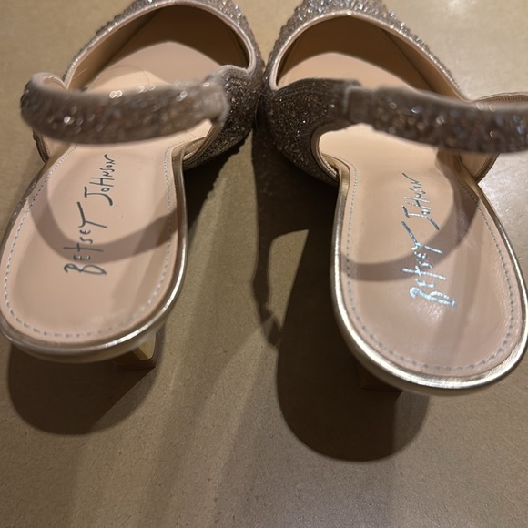 Betsey Johnson Slingback Heels - Picture 5 of 8
